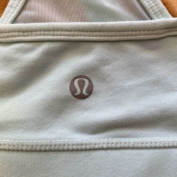 (A8) Lululemon Mint Racerback Sport Bra, Size 4 - Picture 7 of 7